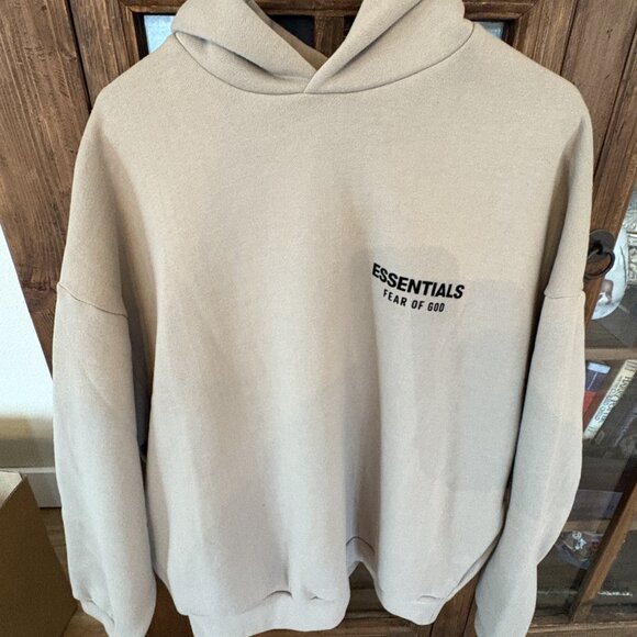NEVER WORN Fear of God Essentials Fleece Hoodie in Desert Sand - Size M - Picture 2 of 5
